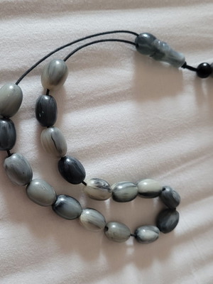Komboloi with 17 beads like new