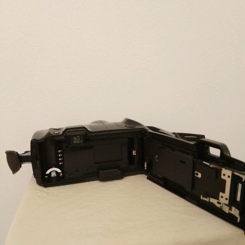 Minolta Freedom Zoom 105i camera used