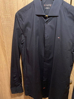 Tommy Hilfiger shirt black slim fit new, size M
