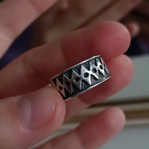 Handmade carved 925 silver geometric ring like new