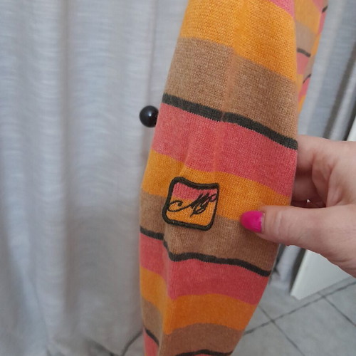Woolen women's sweater like new, size S, pink and yellow