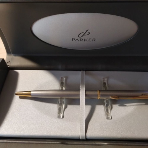Στυλό Parker Sonnet Core Stainless Steel GT καινούργιο με γνήσια θήκη