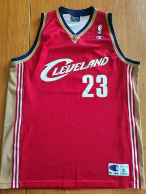 Cleveland Cavaliers LeBron James jersey used, size XL