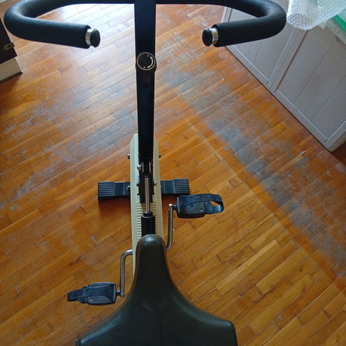 Mekma stationary exercise bike with adjustable resistance