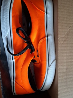 Vans sneakers πορτοκαλί σαν καινούργια, νούμερο 46
