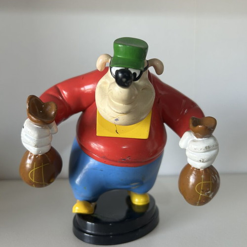 Bouncer Beagle figure used, approx 13 cm