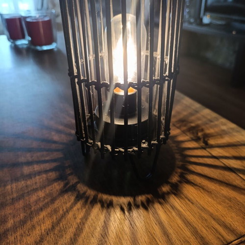 Set of 2 vintage battery table lamps