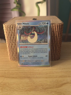 Milotic Pokemon card in excellent condition