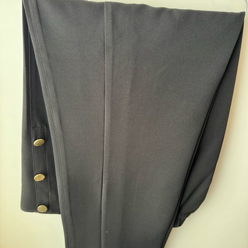 Dina pants size 2 like new