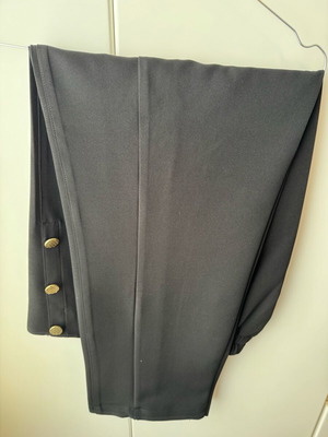 Dina pants size 2 like new