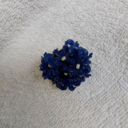 Clip-on earrings new, lightweight, plastic, white and blue