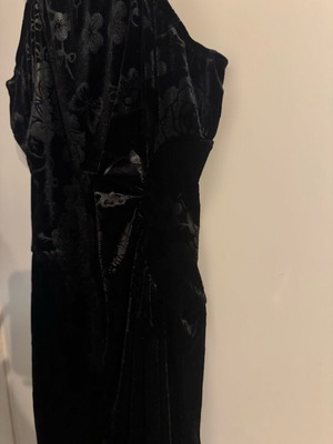 Velvet Plus Size Dress black like new with side gathers