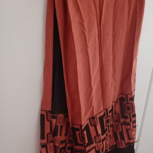 Toi&Moi scarf like new with geometric patterns and fringes