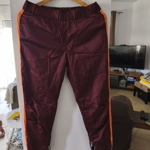 Black Star Wear Burgundy Tracksuit Set like new, size M