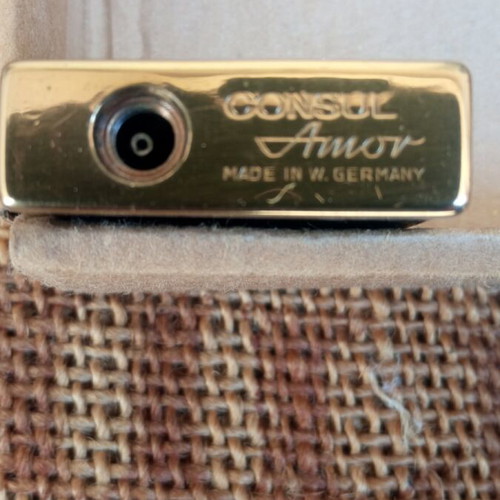 Consul Amor lighter from Germany used, needs service