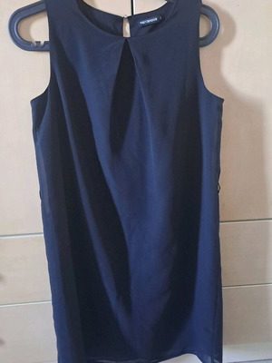 Dress size S black like new, simple and comfortable