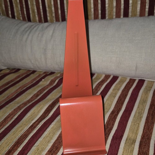 Mobile and headphone stand like new, red