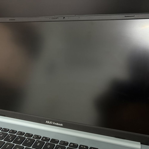 Asus Vivobook Go 15 E1504F laptop used, Ryzen 5 7520U, 8GB RAM, 512GB SSD