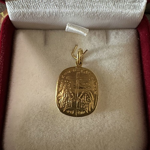 Konstantinato 14k gold pendant new, 2.56 grams