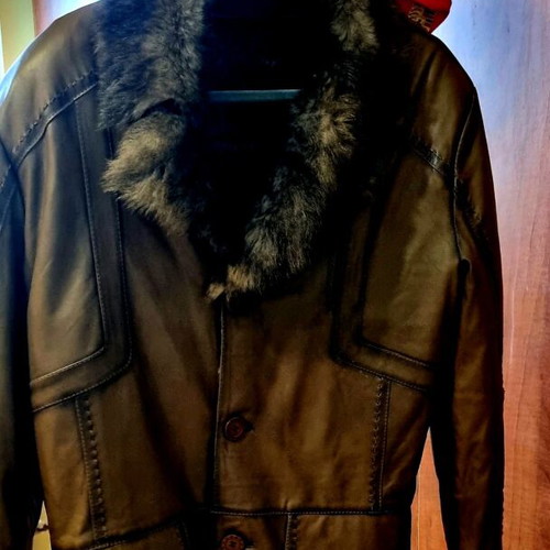 Winter lambskin fur coat size L Forebelle like new with gift cap
