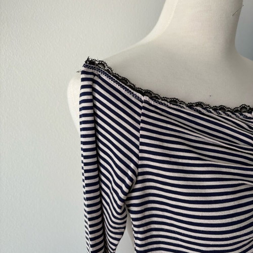 Minkpink crop top like new, striped with lace details