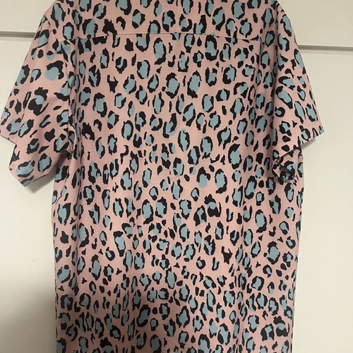 Leopard shirt Shein like new, size L, pink and turquoise