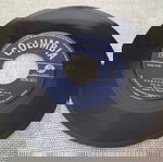  Βίκη Μοσχολιού, Σταύρου Ξαρχάκου – Χάθηκε Το Φεγγάρι / Χασαποσέρβικο  7'
