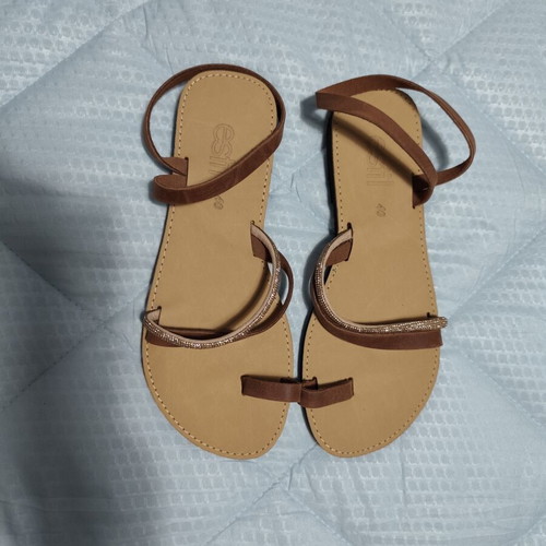 Sandals new, brown with rhinestones, size 40