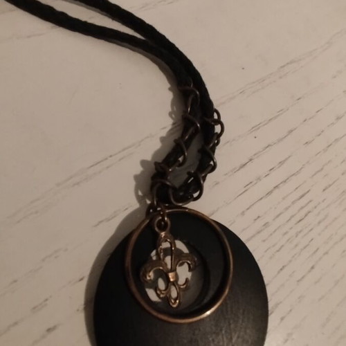 Faux Bijou Necklaces like new, black and brown, boho, wood, set of 2