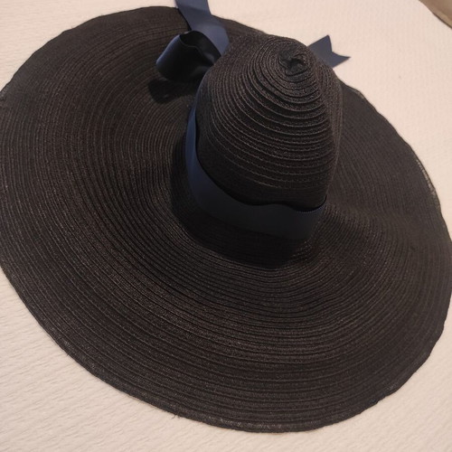 Lanvin bucket hat like new, large black with blue bow