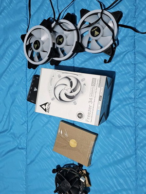PC parts used with CPU i5 8400, Asus monitor, Cougar PSU, coolers, fans, keyboards, mousepads