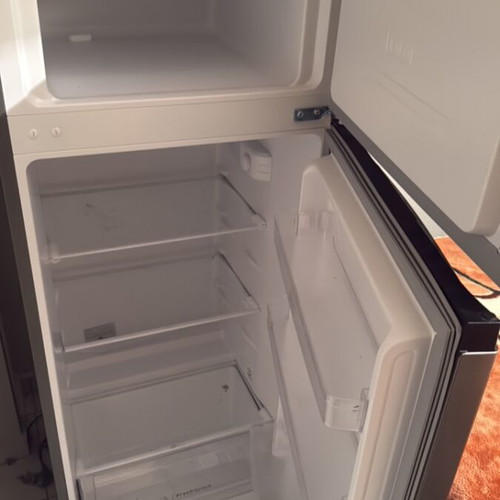 Indesit refrigerator new, used only 3 days