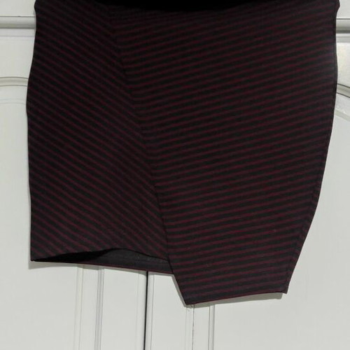 Striped skirt black with red stripes like new, size S