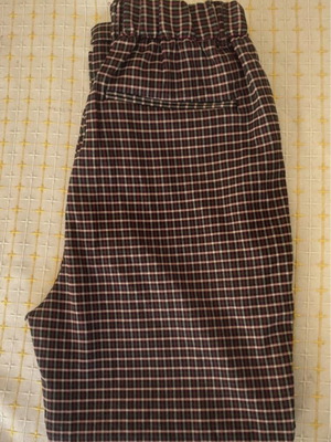 Pull&Bear checked trousers size M like new