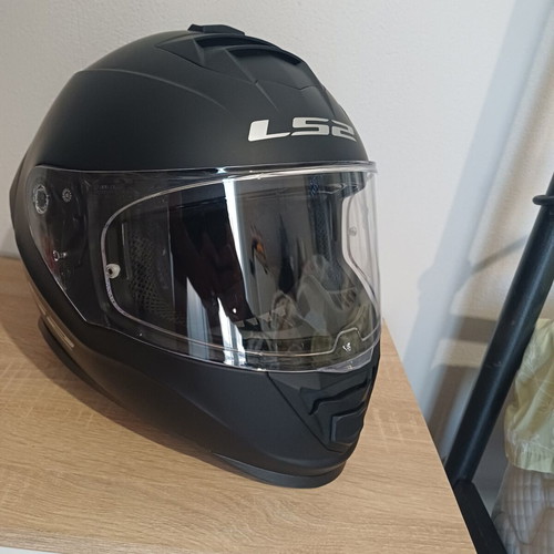 LS2 FF800 Storm II Full Face Helmet Matt Black size Medium like new