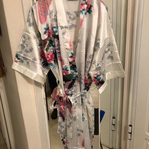 A-Style silk kimono with floral and wide sleeves, Japan
