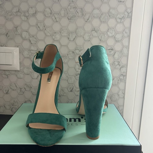 Bellucci suede sandals, green, size 39