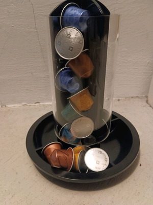Βάση για κάψουλες καφέ Nespresso σαν καινούργιο