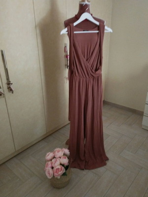 Jumpsuit Please like new, size L/XL