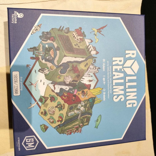 Rolling Realms board game like new
