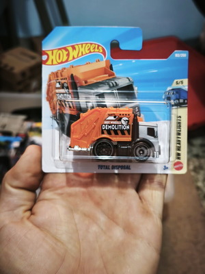 Hot Wheels Treasure Hunt toy car new