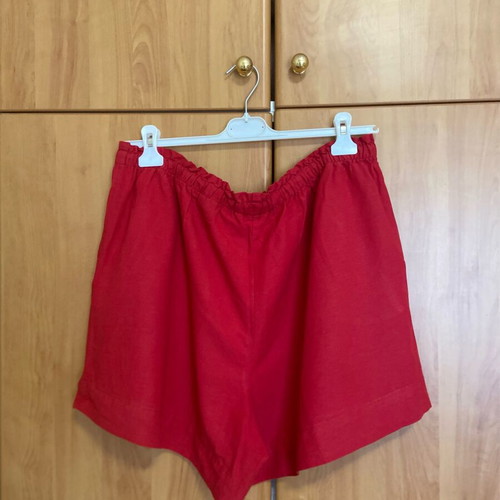 H&M linen shorts red size XL new
