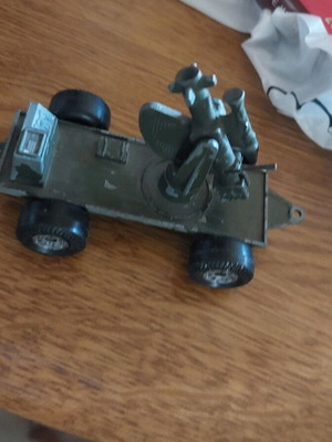 Винтидж Lone Star малка мобилна бойна единица ракетен изстрелвач употребяван