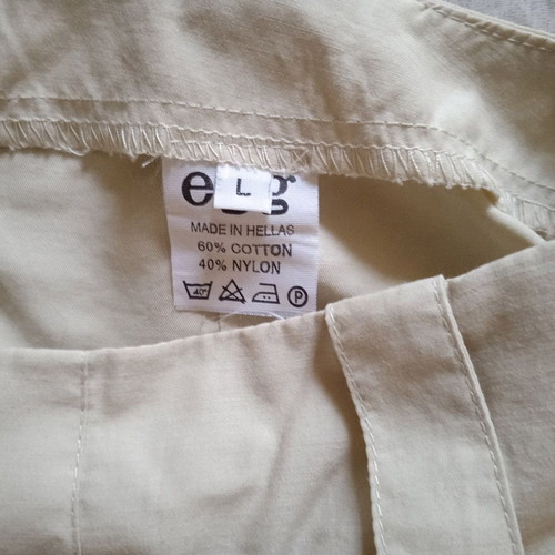 Vintage cream mini skirt egg size M like new