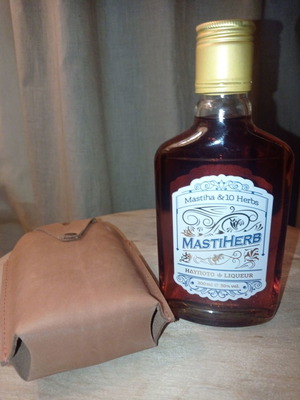 Mastiherb λικέρ 200ml καινούργιο σε δερμάτινη θήκη