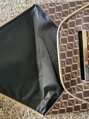 Patterned clutch bag