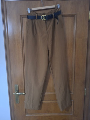 Women's pants new, one size, brown-tan color, comfortable fit