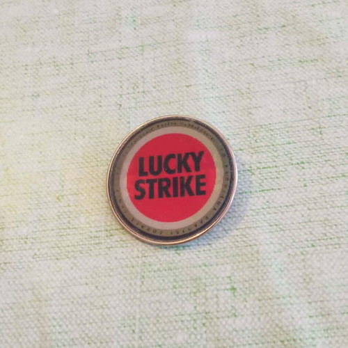 Lucky Strike Holographic Pin vintage, like new, 1990s promotional