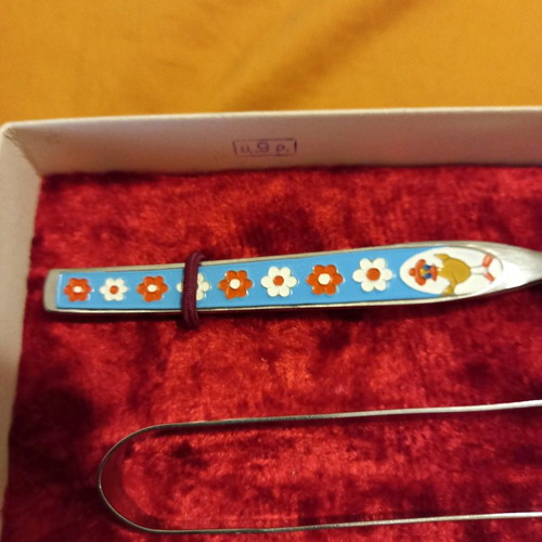 Luxury case new with hand-painted children's eating utensils
