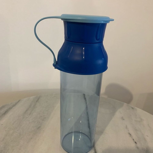 Tupperware bicycle water bottle new
